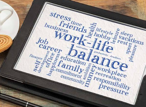 How to Balance Professional Goals With Personal Goals